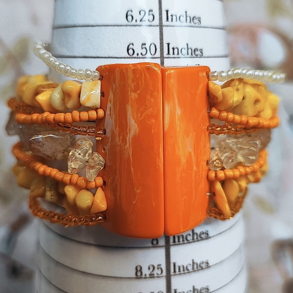 Swirled Orange Lucite Chip Stone 8 Strand Magnet Sunshine Vintage Bracelet - Picture 2 of 6